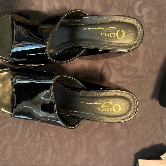 Black pump shoes 7.5 worn lightly - Picture 2 of 2